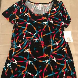 XS LuLaRoe Classic T, New